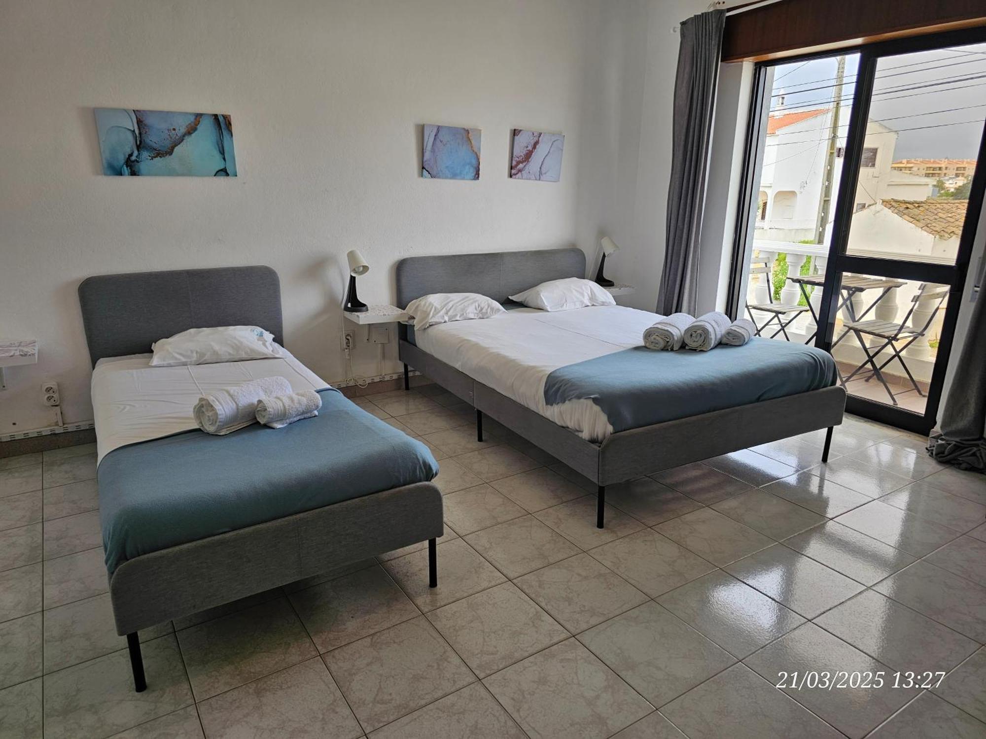 Blife Marya Private Rooms - Airport Stay Faro Ruang foto