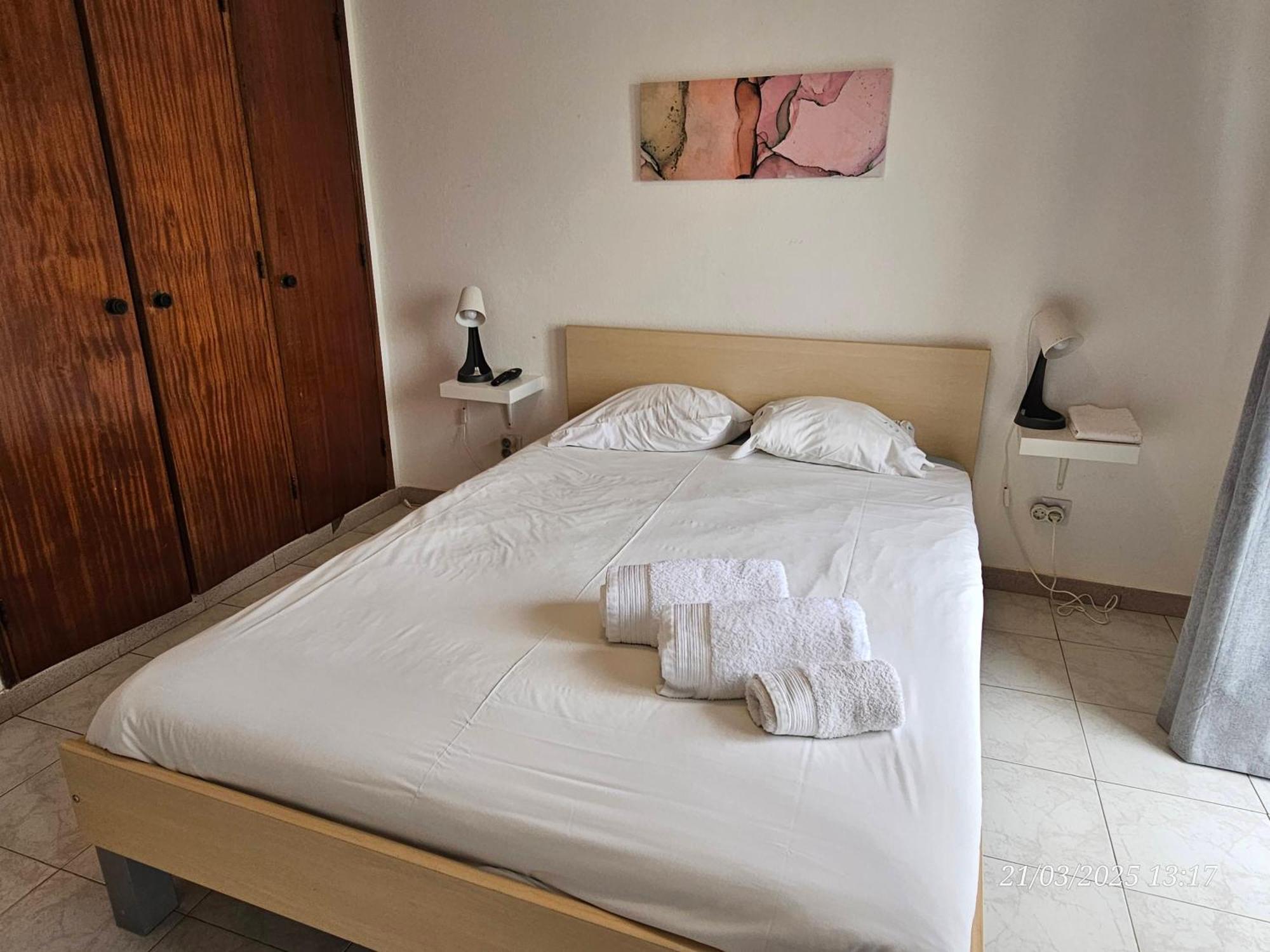 Blife Marya Private Rooms - Airport Stay Faro Ruang foto